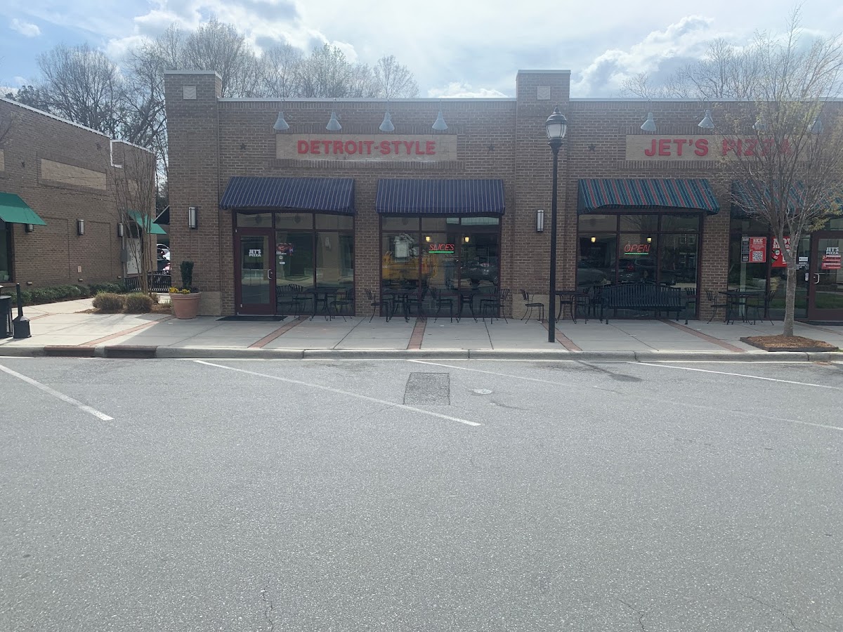 Jet's Pizza Matthews